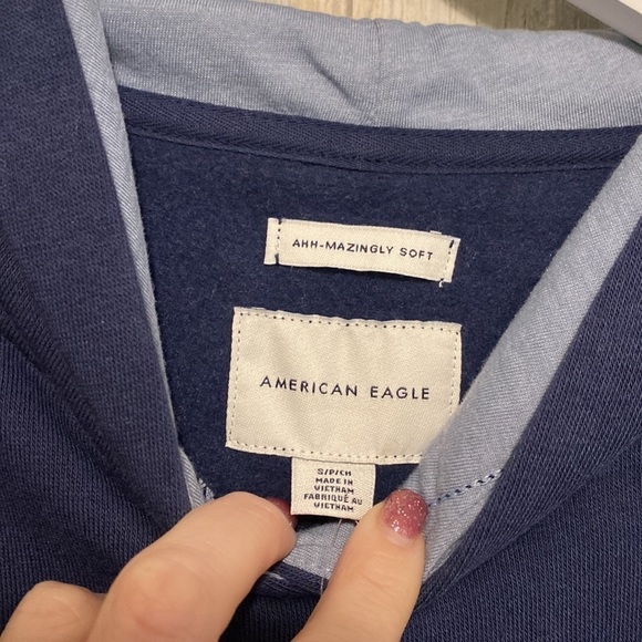 NWT American Eagle AHH-MAZINGLY soft blue and white color block sweatshirt | S - Picture 7 of 14